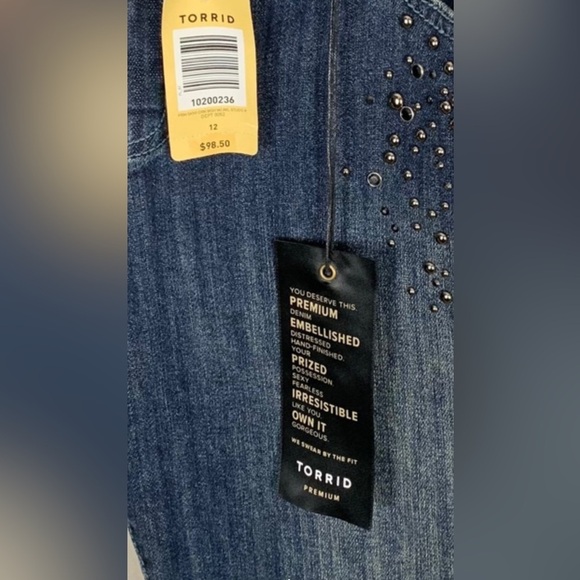 NWOT Torrid Premium Embellished Skinny Jeans in Size 12 - Picture 9 of 10